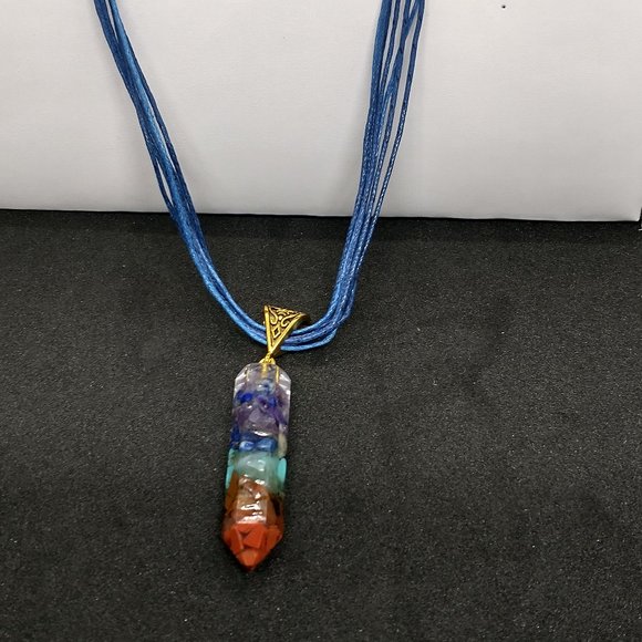 Energy Quartz point pendant necklace with Seven Chakra stones for Men or Women - Picture 9 of 13